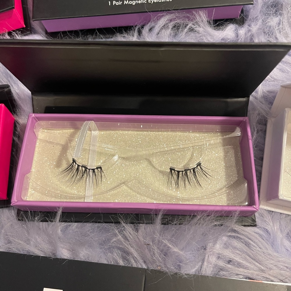 MoxieLash Cheeky Magnetic Eyelashes (2)